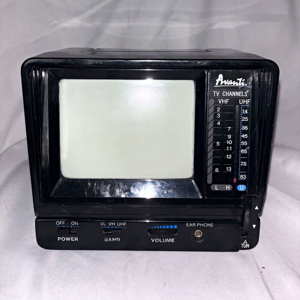 Avanti TV-45W 4.5in Black CRT Portable TV 480i Battery Powered 1991 UNTESTED